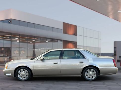 Used 2002 Cadillac De Ville DTS image 3