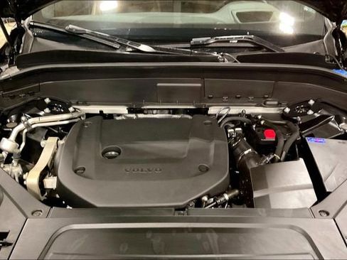 Certified 2023 Volvo XC90 B6 Ultimate w/ Lounge Package image 11