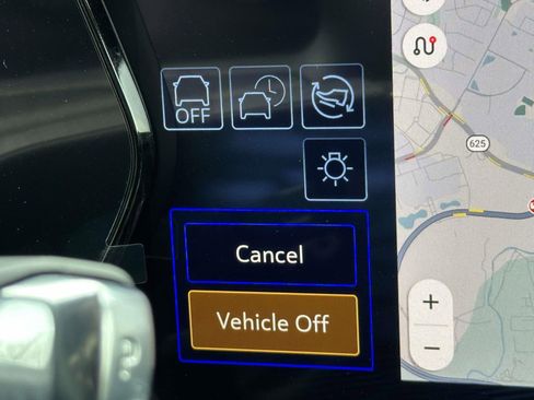 New 2026 Chevrolet Equinox EV LT image 18