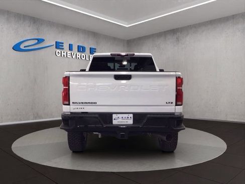 New 2026 Chevrolet Silverado 2500 LTZ w/ LTZ Plus Package AWD/4WD image 7