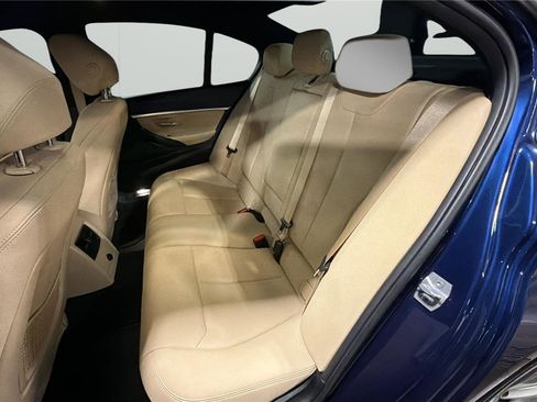 Used 2018 BMW 330i Sedan w/ Convenience Package RWD image 11