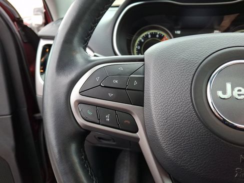 Used 2019 Jeep Cherokee Limited image 22