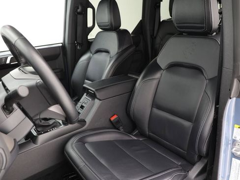 Used 2025 Ford Bronco Outer Banks image 16