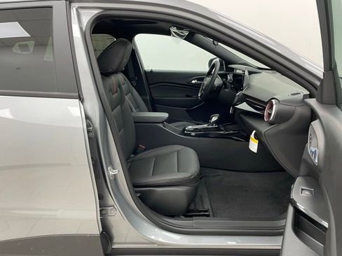 New 2026 Chevrolet Trax RS w/ Sunroof Package image 15