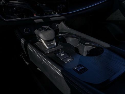 Used 2023 Nissan Rogue Platinum w/ Platinum Premium Package image 31