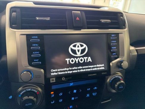 Used 2024 Toyota 4Runner Limited AWD/4WD image 27