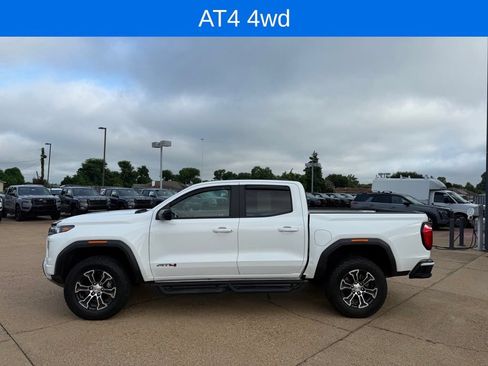 Used 2023 GMC Canyon AT4 AWD/4WD image 2