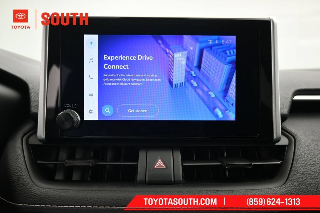 Used 2025 Toyota RAV4 XLE AWD/4WD image 13