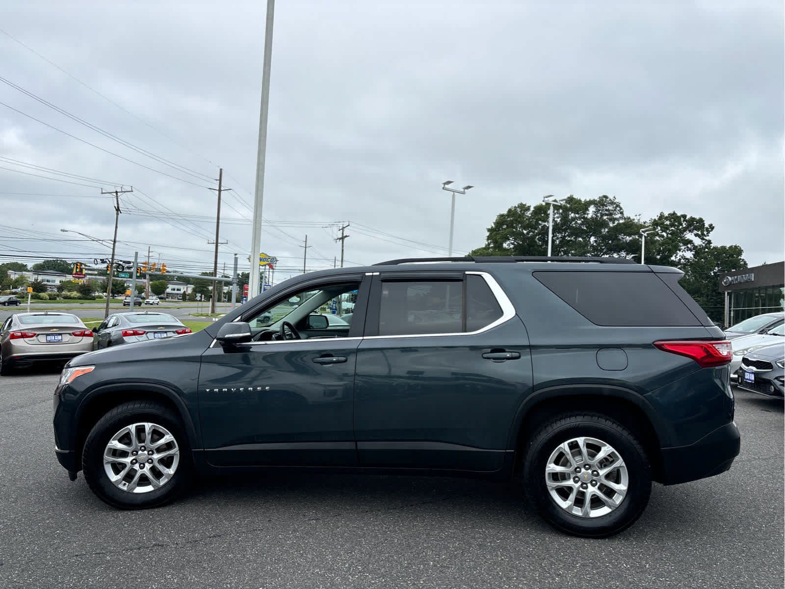 Certified 2019 Chevrolet Traverse LT w/ LPO, Floor Liner Package AWD/4WD image 6