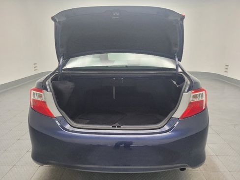 Used 2014 Toyota Camry LE FWD image 29