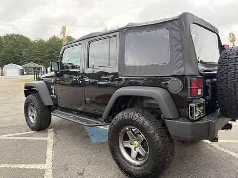 Used 2012 Jeep Wrangler Unlimited Sport AWD/4WD image 18