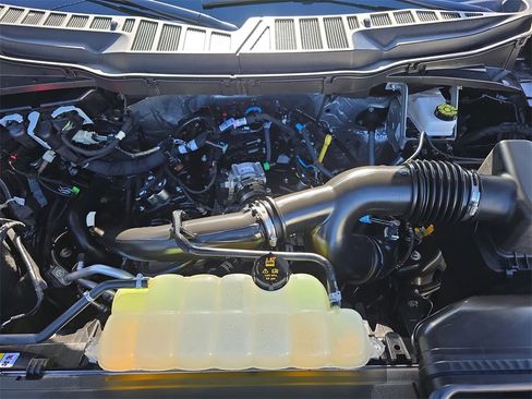Used 2025 Ford F150 STX image 31