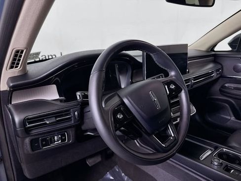 Used 2024 Lincoln Corsair Reserve AWD/4WD image 10