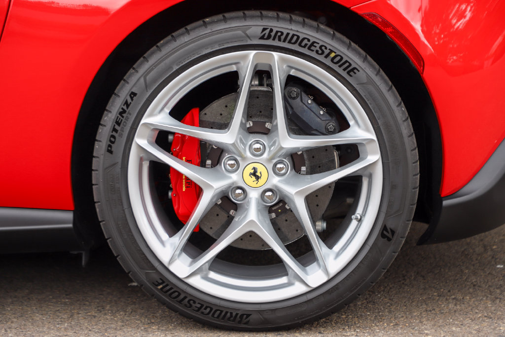 Certified 2026 Ferrari Roma Spider RWD image 69