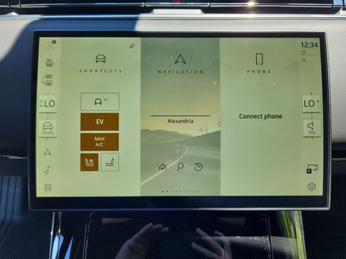 New 2026 Land Rover Range Rover Sport Dynamic SE AWD/4WD image 17
