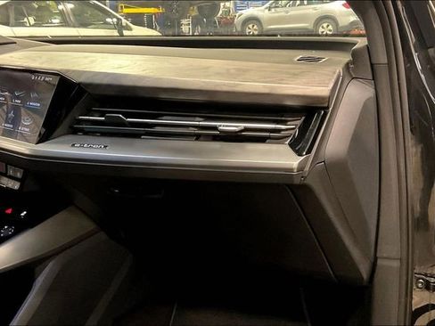 Used 2025 Audi Q4 e-tron Premium Plus w/ Premium Plus image 16