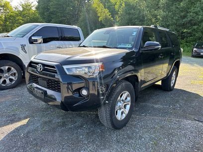 Used 2024 Toyota 4Runner SR5 Premium w/ Moonroof Package