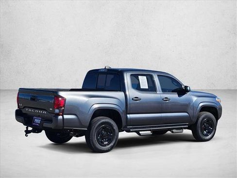 Used 2022 Toyota Tacoma SR image 5