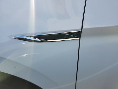 Used 2019 Volkswagen Jetta SEL Premium FWD image 12