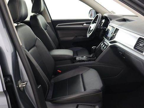 Used 2022 Volkswagen Atlas SE FWD image 18