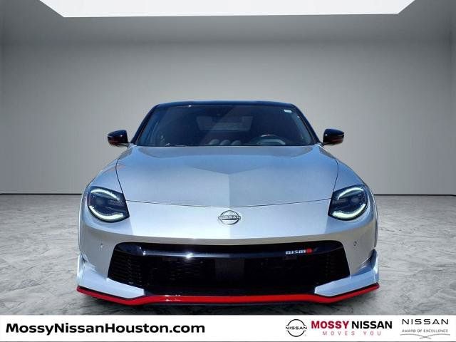 Certified 2025 Nissan Z Performance w/ Floor Mat Package RWD image 3