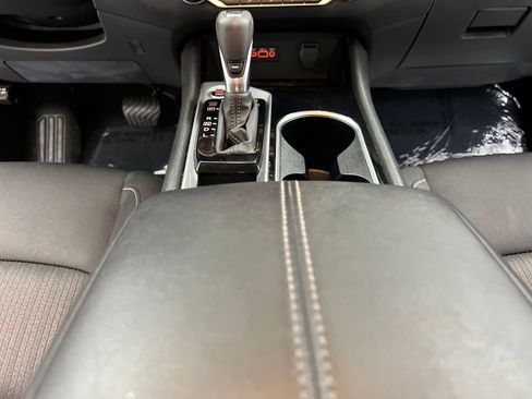 Used 2024 Nissan Altima 2.5 SV image 31