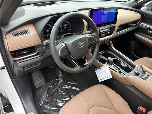 New 2026 Toyota Grand Highlander AWD Hybrid image 14