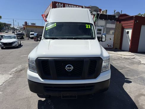 Used 2021 Nissan NV 3500 SV RWD image 2