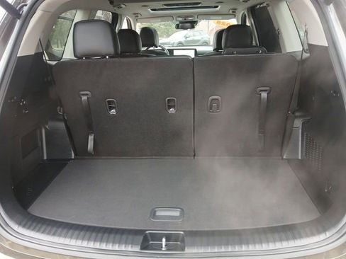 Used 2025 Kia Telluride EX w/ EX Captain's Chair Package image 25