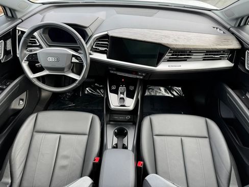 Used 2024 Audi Q4 e-tron Premium w/ Convenience Package image 23