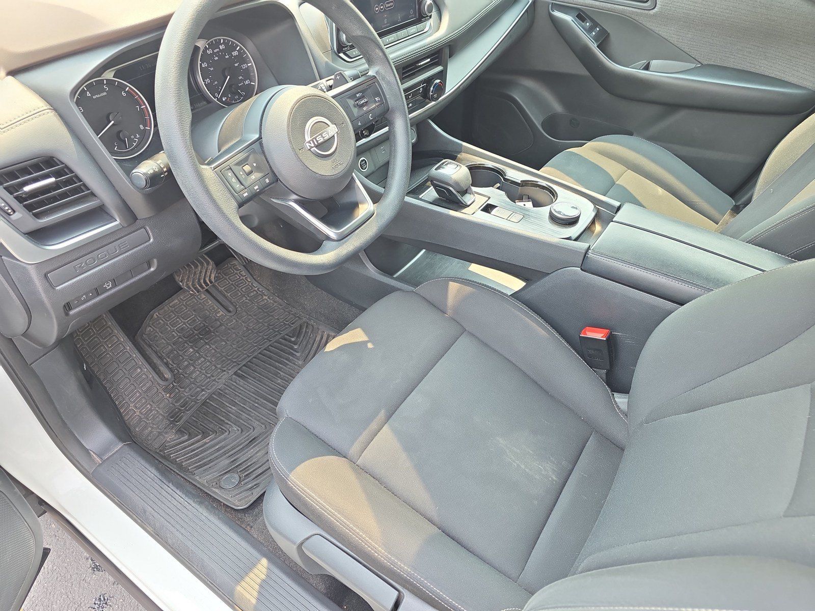 Used 2023 Nissan Rogue S AWD/4WD image 11