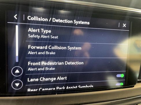 Used 2022 Buick Enclave Essence w/ Experience Buick Package image 14