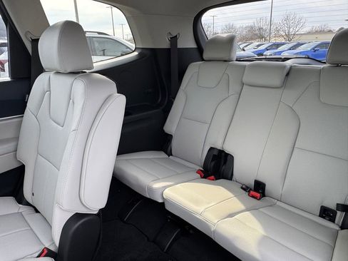 New 2025 Kia Telluride EX w/ EX Captain's Chair Package image 10