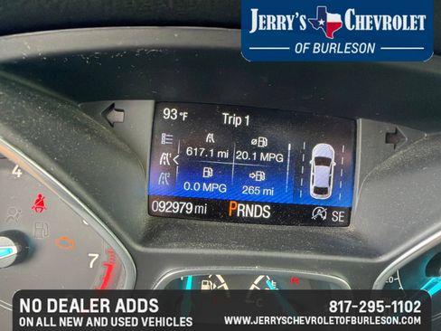 Used 2017 Ford Escape Titanium w/ Equipment Group 301A AWD/4WD image 15