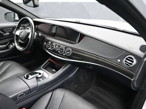 Used 2016 Mercedes-Benz S 550 4MATIC Sedan image 49