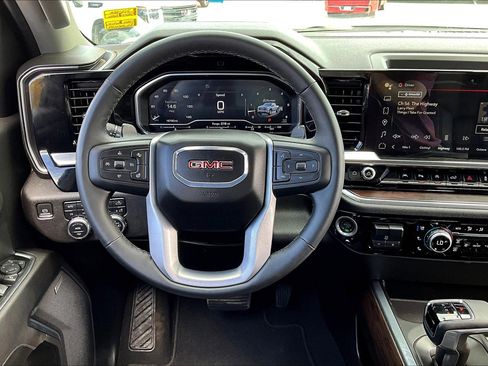 Used 2024 GMC Sierra 1500 SLT w/ SLT Premium Plus Package image 5