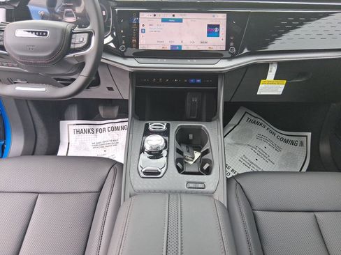 New 2025 Jeep Wagoneer S Limited image 12