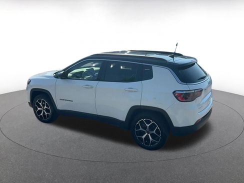 Used 2025 Jeep Compass Limited AWD/4WD image 10