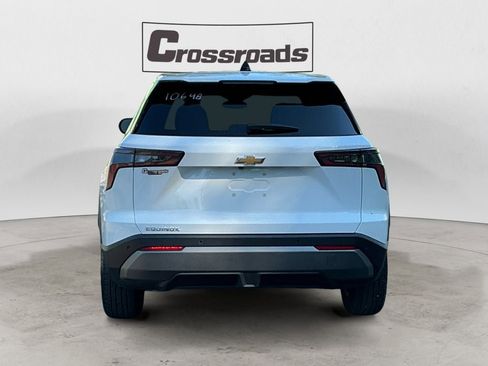 Used 2026 Chevrolet Equinox LT FWD image 4