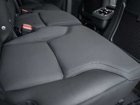 New 2026 Volvo XC90 B6 Plus w/ Protection Package Premier image 29