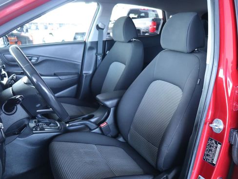 Used 2018 Hyundai Kona SEL image 16