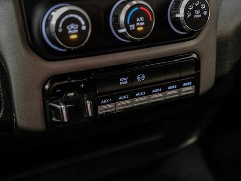 Used 2024 RAM 3500 Big Horn image 25