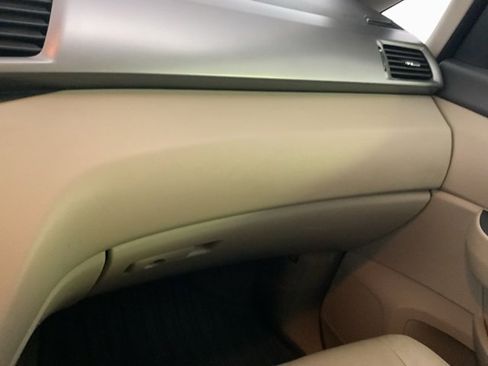 Used 2014 Honda Odyssey EX-L image 17