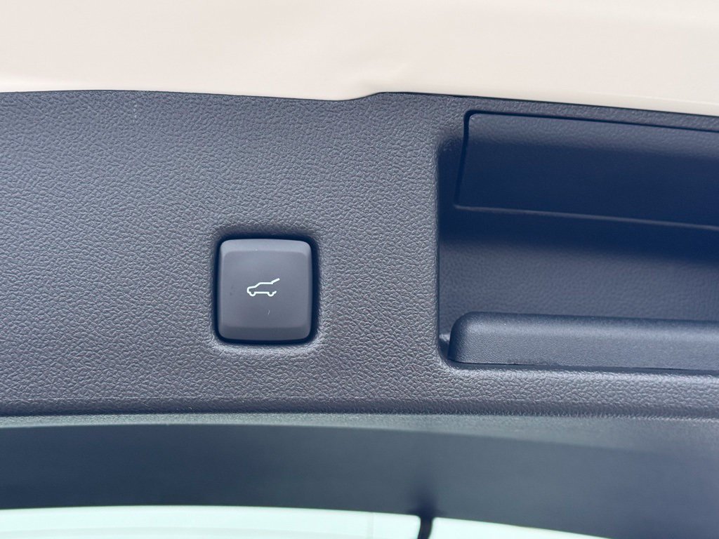 Used 2026 Ford Escape ST-Line FWD image 38