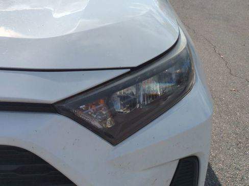 Certified 2021 Toyota RAV4 LE image 10