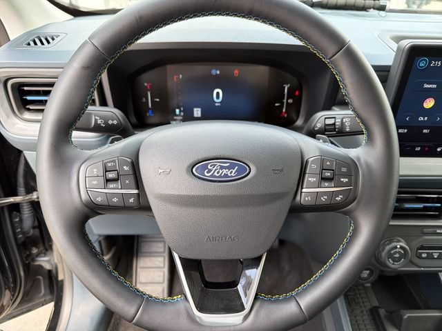 Used 2025 Ford Maverick Lobo AWD/4WD image 16