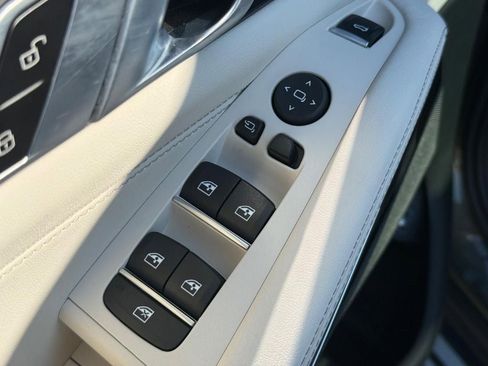 Used 2025 BMW X5 xDrive50e w/ Executive Package AWD/4WD image 43