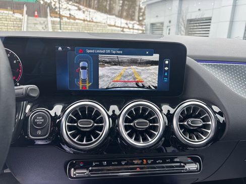 Used 2025 Mercedes-Benz GLA 250 GLA 250 image 24