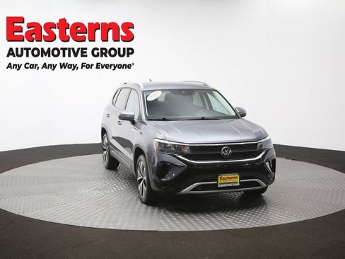 Used 2024 Volkswagen Taos SE FWD image 49