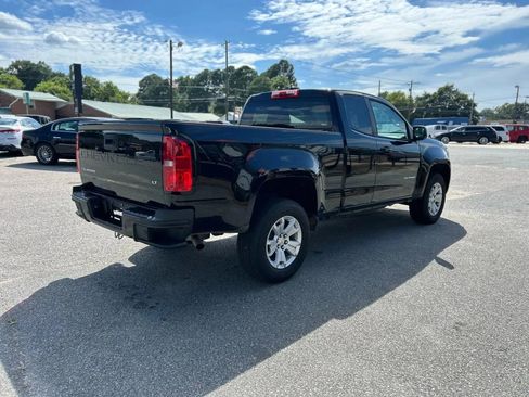 Used 2022 Chevrolet Colorado LT w/ Fleet Safety Package image 7